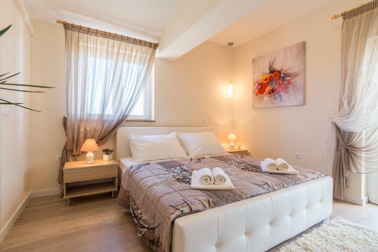 Apartments Anita Zadar Room photo